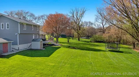 Exterior - 38 W400 Arrowmaker Pass, Elgin, IL 60124 photo 16 of 17