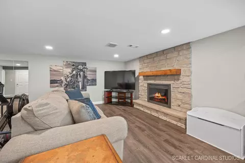 Living - 38 W400 Arrowmaker Pass, Elgin, IL 60124 photo 3 of 4