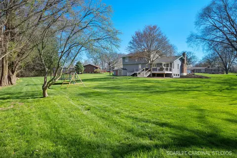 Exterior - 38 W400 Arrowmaker Pass, Elgin, IL 60124 photo 14 of 17