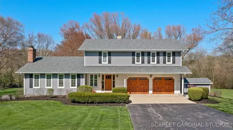 Exterior - 38 W400 Arrowmaker Pass, Elgin, IL 60124 photo 1 of 17
