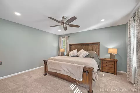 Bedroom - 38 W400 Arrowmaker Pass, Elgin, IL 60124 photo 1 of 5