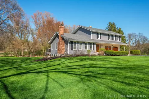 Exterior - 38 W400 Arrowmaker Pass, Elgin, IL 60124 photo 15 of 17