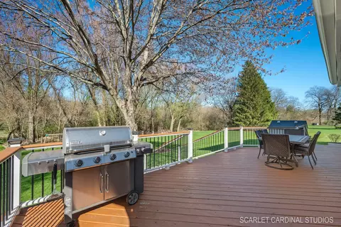 Exterior - 38 W400 Arrowmaker Pass, Elgin, IL 60124 photo 3 of 17