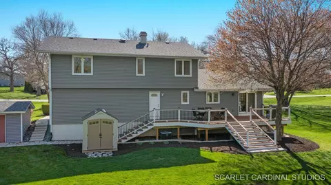 Exterior - 38 W400 Arrowmaker Pass, Elgin, IL 60124 photo 9 of 17