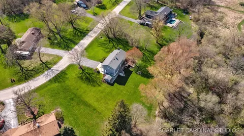 View/Area - 38 W400 Arrowmaker Pass, Elgin, IL 60124 photo 1 of 4