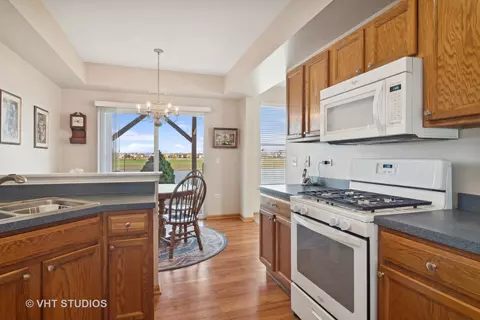 Kitchen - 24920 Gates Ln, Plainfield, IL 60585 photo 3 of 3