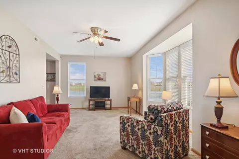 Living - 24920 Gates Ln, Plainfield, IL 60585 photo 4 of 4