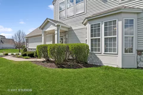 Exterior - 24920 Gates Ln, Plainfield, IL 60585 photo 4 of 7