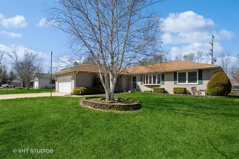 Exterior - 7013 Floyd Ct, Plainfield, IL 60586 photo 2 of 6