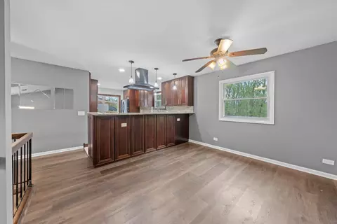 Dining - 109 Heather Ct, Rolling Meadows, IL 60008 photo 1 of 1