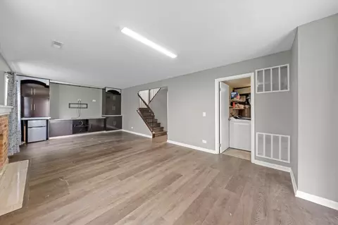 Living - 109 Heather Ct, Rolling Meadows, IL 60008 photo 1 of 3