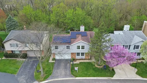 Exterior - 109 Heather Ct, Rolling Meadows, IL 60008 photo 7 of 7