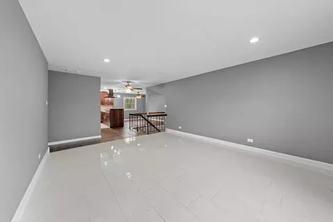 Other - 109 Heather Ct, Rolling Meadows, IL 60008 photo 5 of 14