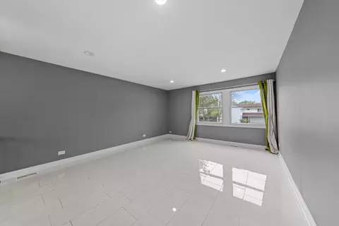 Other - 109 Heather Ct, Rolling Meadows, IL 60008 photo 8 of 14