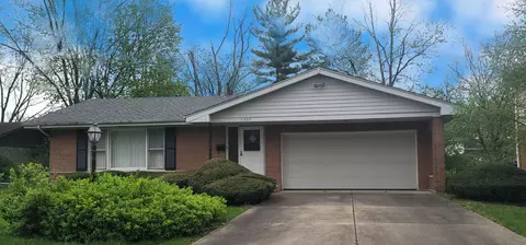 1307 Poplar Ct, Homewood, IL 60430