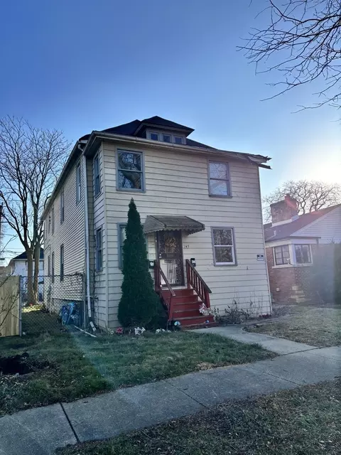 145 S 10th Ave, Maywood, IL 60153