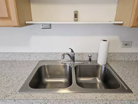 Kitchen - 1312 Perry St #B, Des Plaines, IL 60016 photo 6 of 6