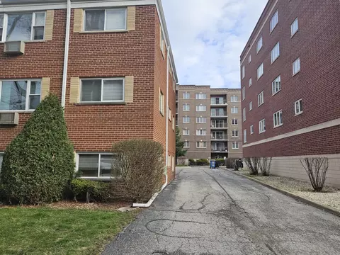 Exterior - 1312 Perry St #B, Des Plaines, IL 60016 photo 2 of 2
