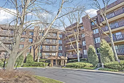 1125 Lake Cook Rd #511, Northbrook, IL 60062