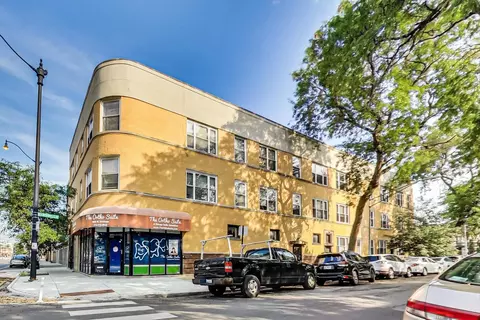 1947 N Whipple St #2, Chicago, IL 60647