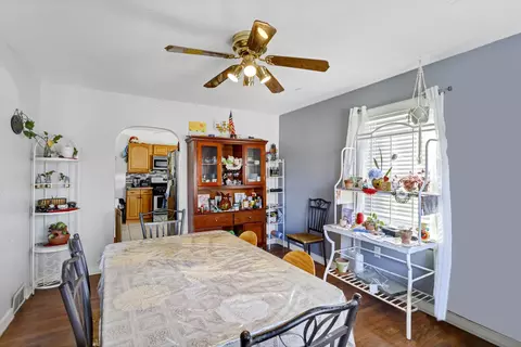 105 S Commonwealth Ave, Elgin, IL 60123 photo 6