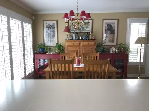 Dining - 2098 Creekside Dr, Wheaton, IL 60189 photo 3 of 6