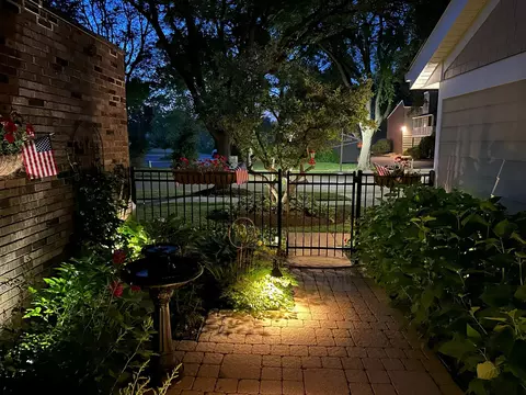 Exterior - 2098 Creekside Dr, Wheaton, IL 60189 photo 6 of 11