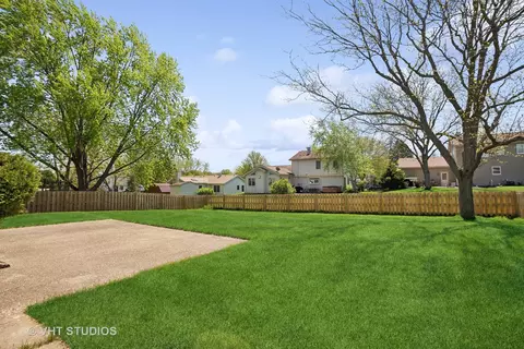 Exterior - 1435 Saddlebrook Cir, Algonquin, IL 60102 photo 3 of 3