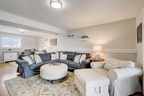 Living - 1655 Highland Blvd, Hoffman Estates, IL 60169 photo 6 of 6