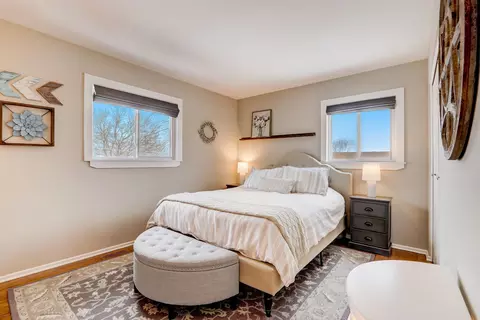 Bedroom - 1655 Highland Blvd, Hoffman Estates, IL 60169 photo 1 of 6