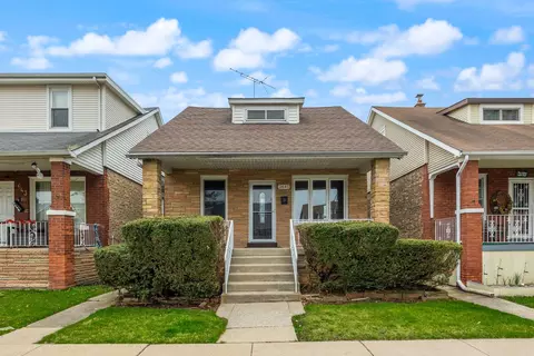 2641 N Mango Ave, Chicago, IL 60639