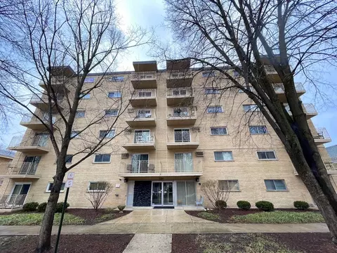 115 Marengo Ave #208, Forest Park, IL 60130