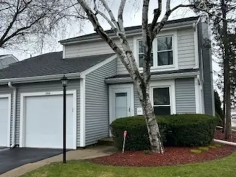 1846 Williamsburg Dr, Hoffman Estates, IL 60169