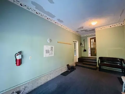 Entry Way - 2994 E 1150th St, Mcnabb, IL 61335 photo 2 of 2