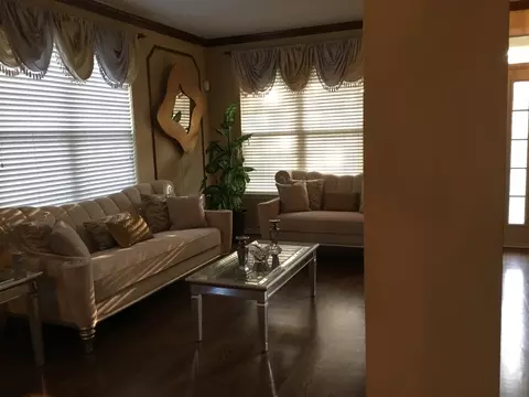 Living - Undisclosed, Plano, IL 60545 photo 1 of 7