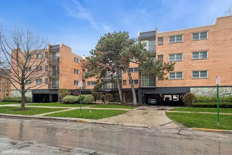 333 S East Ave #312, Oak Park, IL 60302