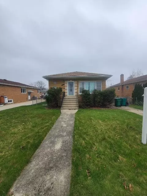 8019 Meade Ave, Burbank, IL 60459