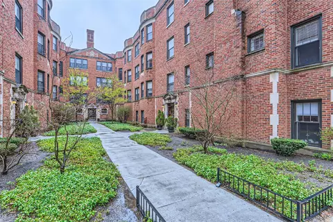 1431 W Elmdale Ave #2B, Chicago, IL 60660