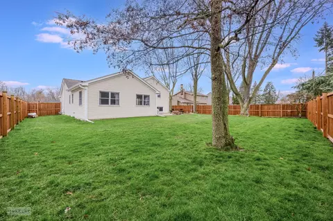 Exterior - 770 Donna Ave, Aurora, IL 60505 photo 6 of 6