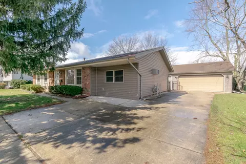 428 Putnam Ln, Schaumburg, IL 60193
