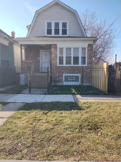 6910 S Wolcott Ave, Chicago, IL 60636
