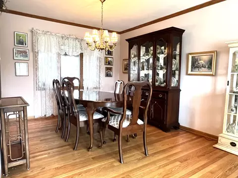 Dining - 15257 Pine Dr, Oak Forest, IL 60452 photo 1 of 1