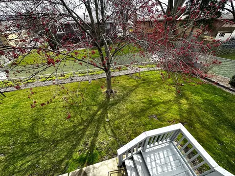 View/Area - 15257 Pine Dr, Oak Forest, IL 60452 photo 2 of 2