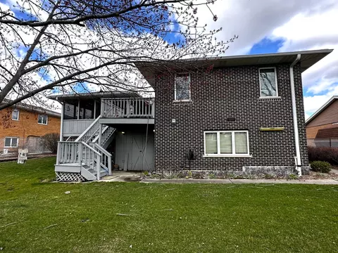 Exterior - 15257 Pine Dr, Oak Forest, IL 60452 photo 7 of 7