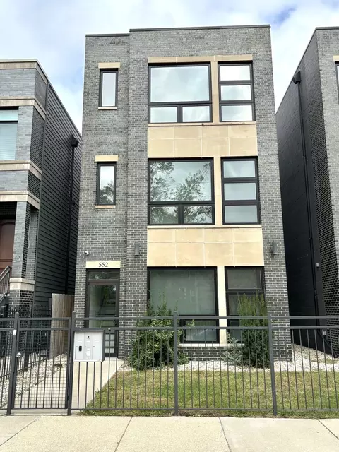552 E 46th Pl, Chicago, IL 60653