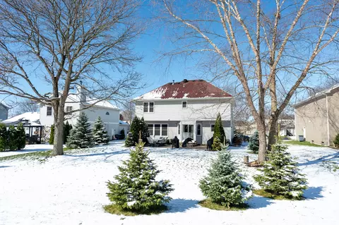 Exterior - 731 Hackberry Ln, Algonquin, IL 60102 photo 10 of 10