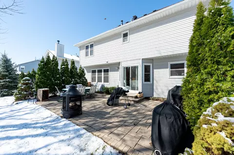 Exterior - 731 Hackberry Ln, Algonquin, IL 60102 photo 9 of 10