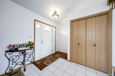 Entry Way - 5154 County Fair Ct, Monee, IL 60449 photo 1 of 2
