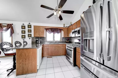 Kitchen - 5154 County Fair Ct, Monee, IL 60449 photo 1 of 3