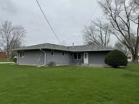 Exterior - 206 E 5th St, Herscher, IL 60941 photo 5 of 5